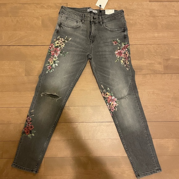 Zara jeans - Picture 4 of 4